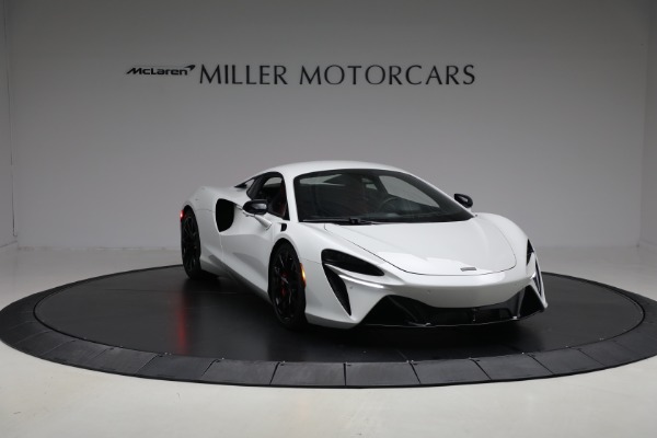 New 2026 McLaren Artura TechLux for sale $304,500 at Bentley Greenwich in Greenwich CT 06830 11