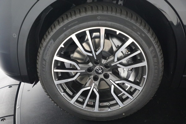 New 2025 Maserati Grecale for sale $71,889 at Bentley Greenwich in Greenwich CT 06830 24