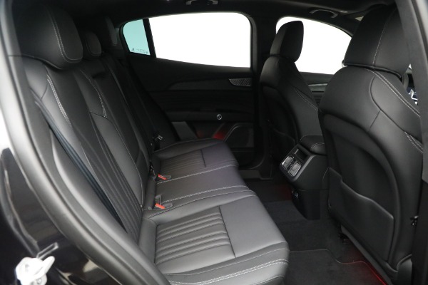 New 2025 Maserati Grecale for sale $71,381 at Bentley Greenwich in Greenwich CT 06830 18