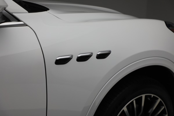 New 2025 Maserati Grecale for sale $82,286 at Bentley Greenwich in Greenwich CT 06830 26