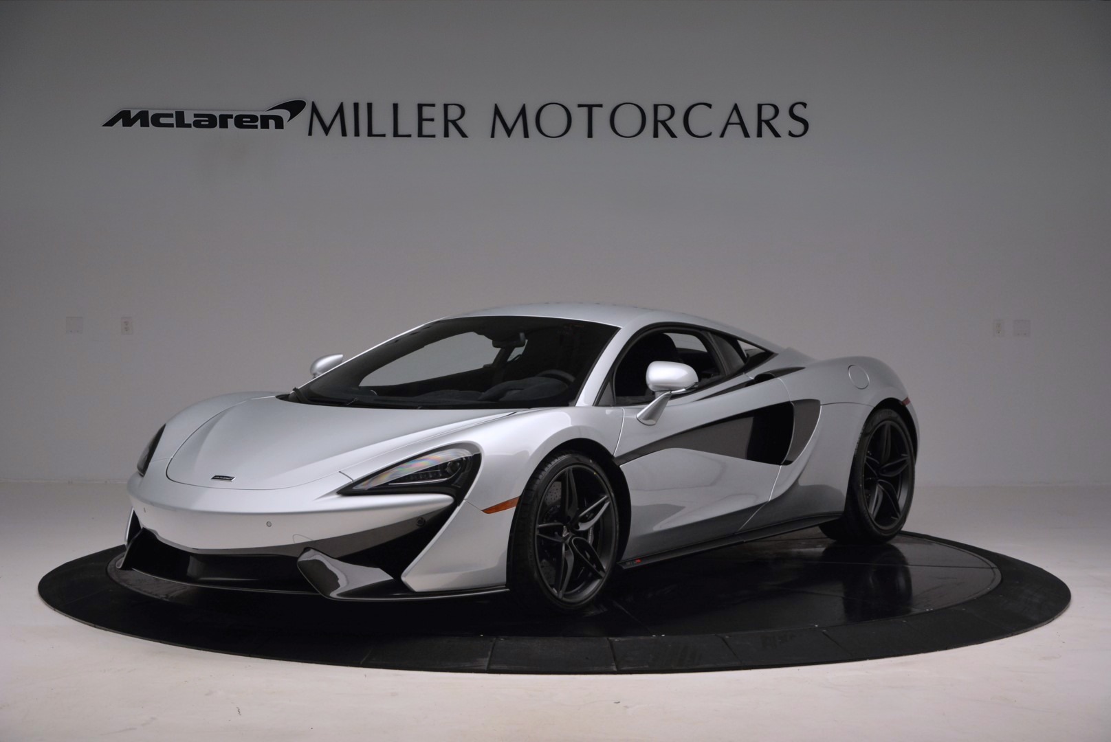 Used 2017 McLaren 570S for sale $179,900 at Bentley Greenwich in Greenwich CT 06830 1