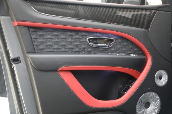 New 2026 Bentley Bentayga Speed V8 for sale $401,690 at Bentley Greenwich in Greenwich CT 06830 14