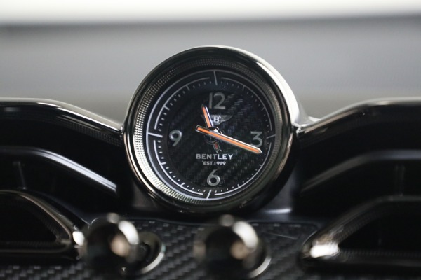 New 2026 Bentley Bentayga Speed V8 for sale $401,690 at Bentley Greenwich in Greenwich CT 06830 21