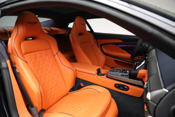 New 2025 Aston Martin Vanquish for sale $532,200 at Bentley Greenwich in Greenwich CT 06830 17