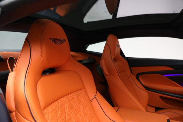 New 2025 Aston Martin Vanquish for sale $532,200 at Bentley Greenwich in Greenwich CT 06830 21