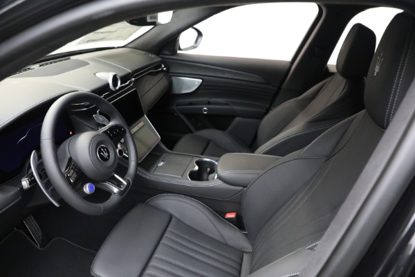 New 2025 Maserati Grecale Modena for sale $81,277 at Bentley Greenwich in Greenwich CT 06830 12