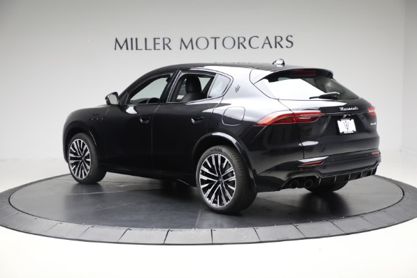 New 2025 Maserati Grecale Modena for sale $81,277 at Bentley Greenwich in Greenwich CT 06830 4