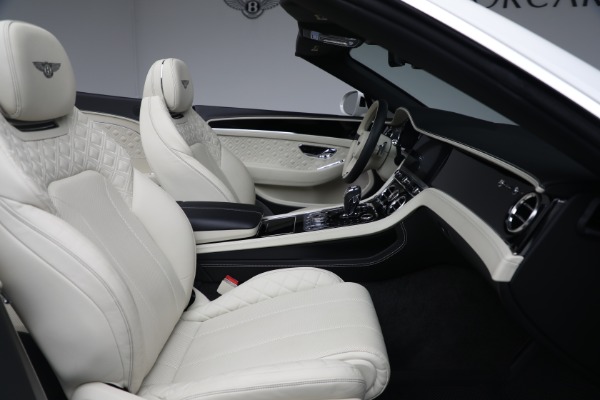 Used 2020 Bentley Continental GTC for sale $195,900 at Bentley Greenwich in Greenwich CT 06830 28