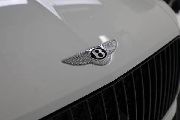 Used 2025 Bentley Bentayga EWB Azure V8 for sale $255,900 at Bentley Greenwich in Greenwich CT 06830 13