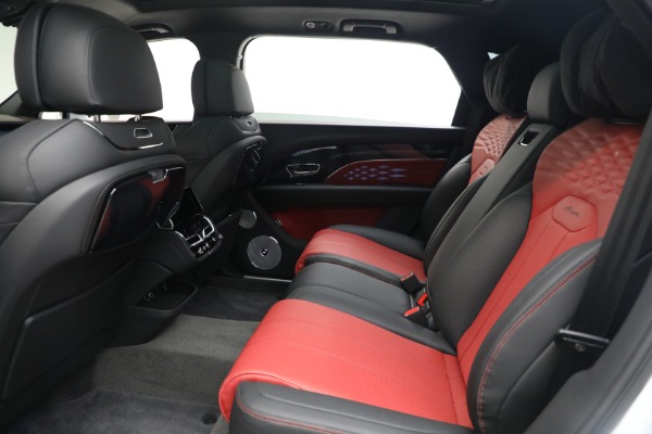 Used 2025 Bentley Bentayga EWB Azure V8 for sale $255,900 at Bentley Greenwich in Greenwich CT 06830 19