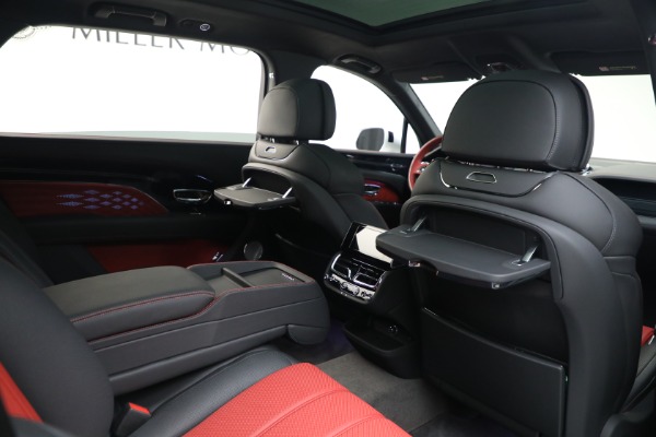 Used 2025 Bentley Bentayga EWB Azure V8 for sale $255,900 at Bentley Greenwich in Greenwich CT 06830 24