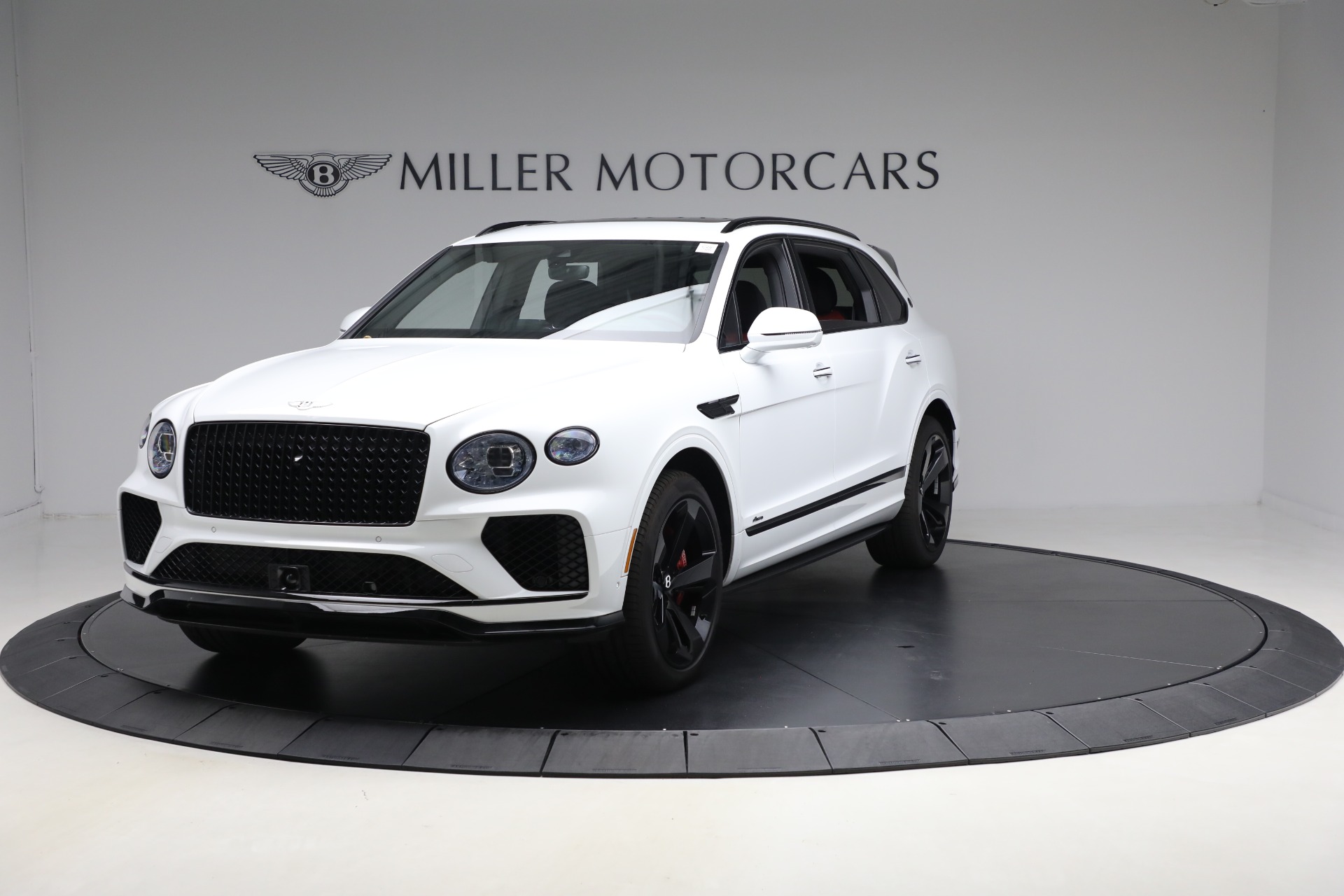 Used 2025 Bentley Bentayga EWB Azure V8 for sale $255,900 at Bentley Greenwich in Greenwich CT 06830 1