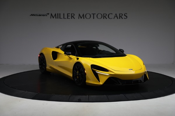 Used 2024 McLaren Artura for sale $193,900 at Bentley Greenwich in Greenwich CT 06830 11