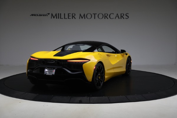 Used 2024 McLaren Artura for sale $193,900 at Bentley Greenwich in Greenwich CT 06830 7