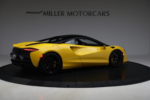 Used 2024 McLaren Artura for sale $193,900 at Bentley Greenwich in Greenwich CT 06830 8