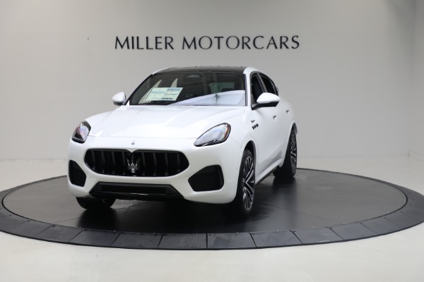 Used 2025 Maserati Grecale Modena for sale $61,116 at Bentley Greenwich in Greenwich CT 06830 12