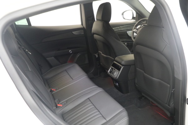 Used 2025 Maserati Grecale Modena for sale $61,116 at Bentley Greenwich in Greenwich CT 06830 20