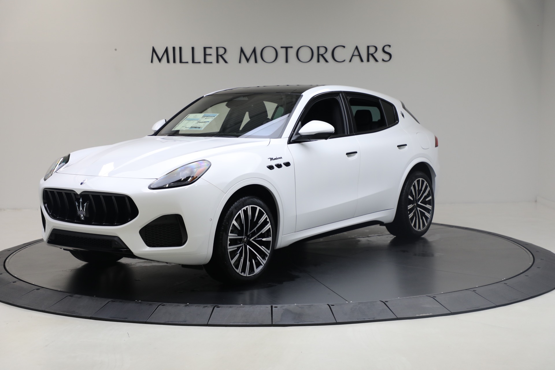 Used 2025 Maserati Grecale Modena for sale $61,116 at Bentley Greenwich in Greenwich CT 06830 1
