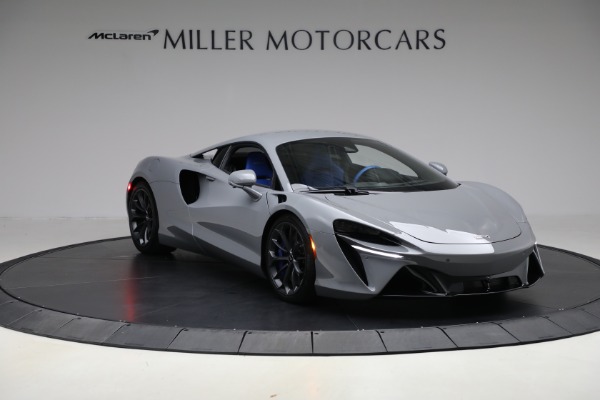 Used 2023 McLaren Artura for sale $184,900 at Bentley Greenwich in Greenwich CT 06830 11