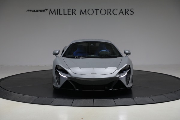 Used 2023 McLaren Artura for sale $184,900 at Bentley Greenwich in Greenwich CT 06830 12