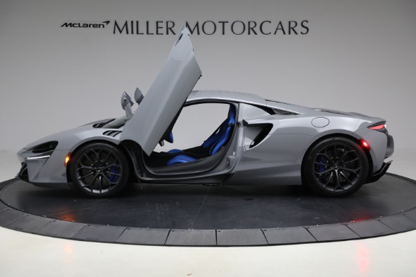 Used 2023 McLaren Artura for sale $184,900 at Bentley Greenwich in Greenwich CT 06830 15