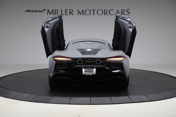 Used 2023 McLaren Artura for sale $184,900 at Bentley Greenwich in Greenwich CT 06830 17