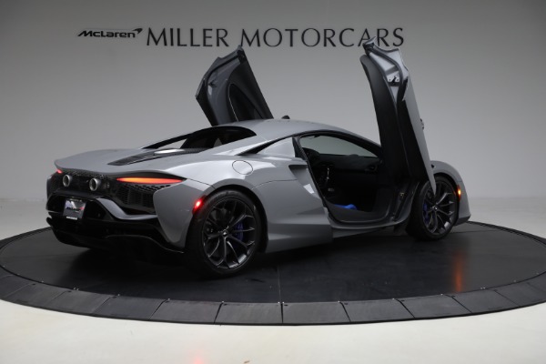 Used 2023 McLaren Artura for sale $184,900 at Bentley Greenwich in Greenwich CT 06830 18