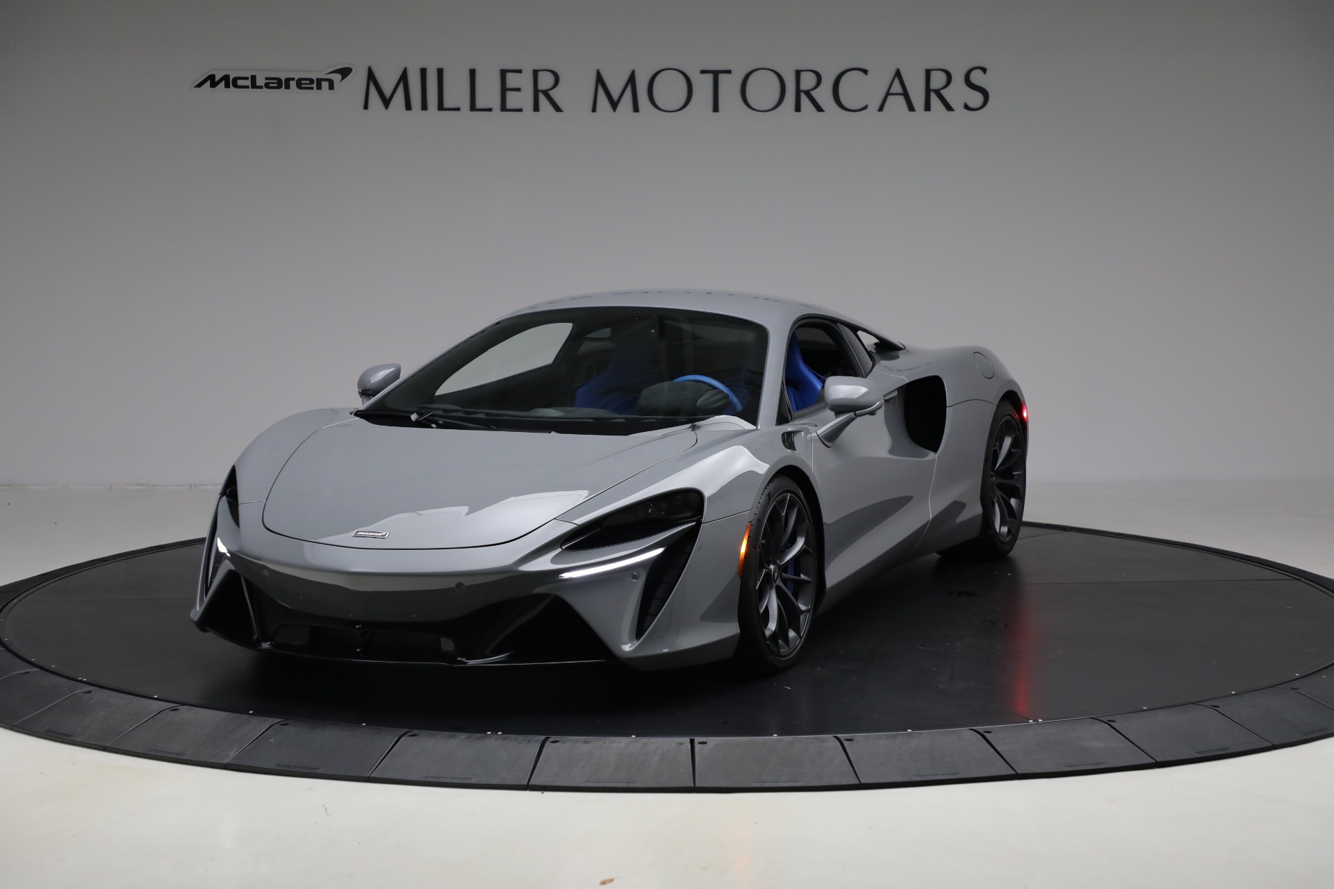 Used 2023 McLaren Artura for sale $184,900 at Bentley Greenwich in Greenwich CT 06830 1