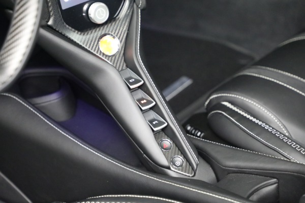 Used 2026 McLaren 750S TechLux for sale $379,900 at Bentley Greenwich in Greenwich CT 06830 22