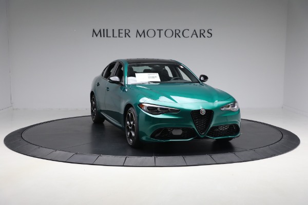 New 2025 Alfa Romeo Giulia Intensa for sale Sold at Bentley Greenwich in Greenwich CT 06830 11