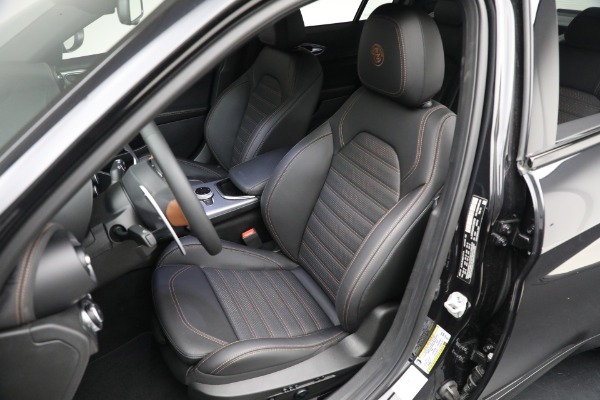 New 2025 Alfa Romeo Giulia Intensa for sale $57,740 at Bentley Greenwich in Greenwich CT 06830 13