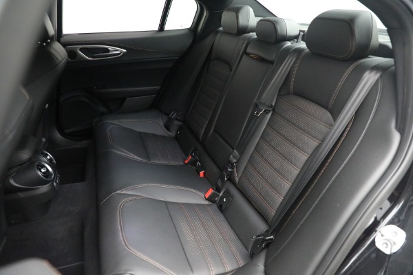 New 2025 Alfa Romeo Giulia Intensa for sale $57,740 at Bentley Greenwich in Greenwich CT 06830 18