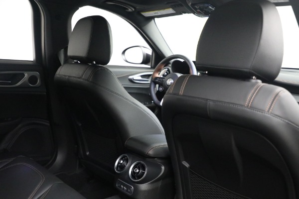New 2025 Alfa Romeo Giulia Intensa for sale $57,740 at Bentley Greenwich in Greenwich CT 06830 19