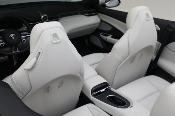 New 2026 Maserati GranCabrio Modena for sale $165,455 at Bentley Greenwich in Greenwich CT 06830 24