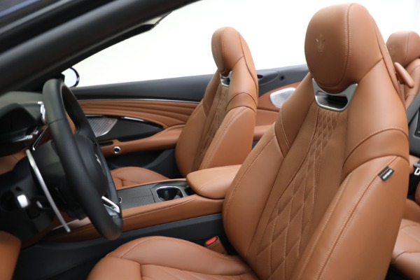 New 2026 Maserati GranCabrio Trofeo for sale $204,195 at Bentley Greenwich in Greenwich CT 06830 14