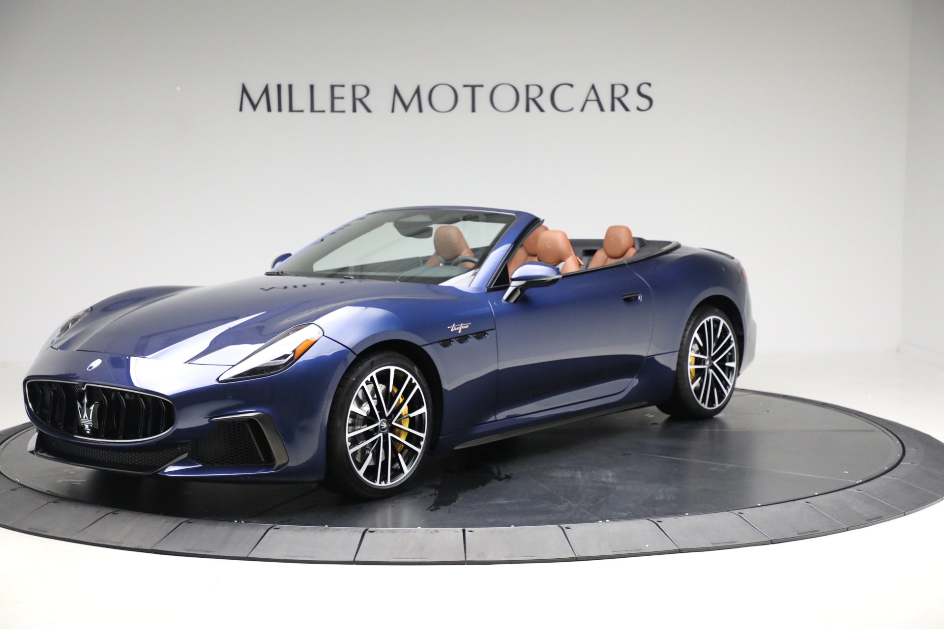 New 2026 Maserati GranCabrio Trofeo for sale $204,195 at Bentley Greenwich in Greenwich CT 06830 1