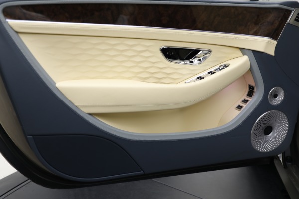 New 2026 Bentley Continental GTC Mulliner for sale $446,155 at Bentley Greenwich in Greenwich CT 06830 21
