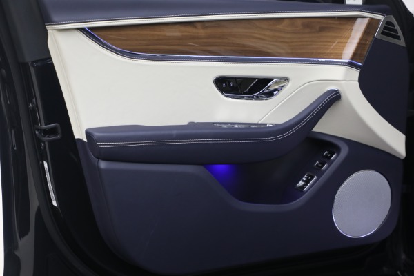 New 2026 Bentley Flying Spur for sale $281,720 at Bentley Greenwich in Greenwich CT 06830 14