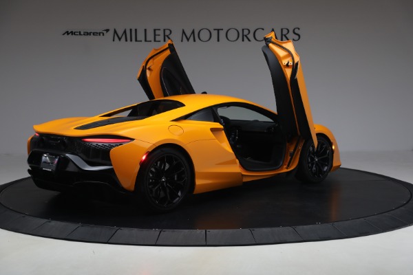 Used 2024 McLaren Artura Performance for sale $192,900 at Bentley Greenwich in Greenwich CT 06830 18