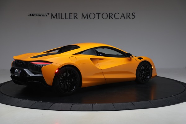 Used 2024 McLaren Artura Performance for sale $192,900 at Bentley Greenwich in Greenwich CT 06830 8