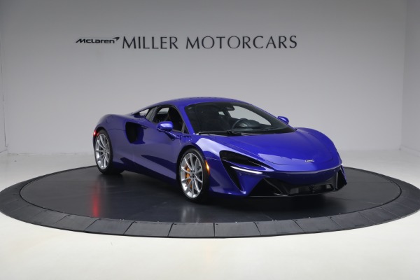 Used 2024 McLaren Artura Vision for sale $193,900 at Bentley Greenwich in Greenwich CT 06830 11