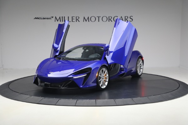 Used 2024 McLaren Artura Vision for sale $193,900 at Bentley Greenwich in Greenwich CT 06830 14