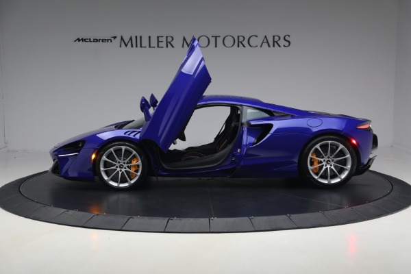 Used 2024 McLaren Artura Vision for sale $193,900 at Bentley Greenwich in Greenwich CT 06830 15