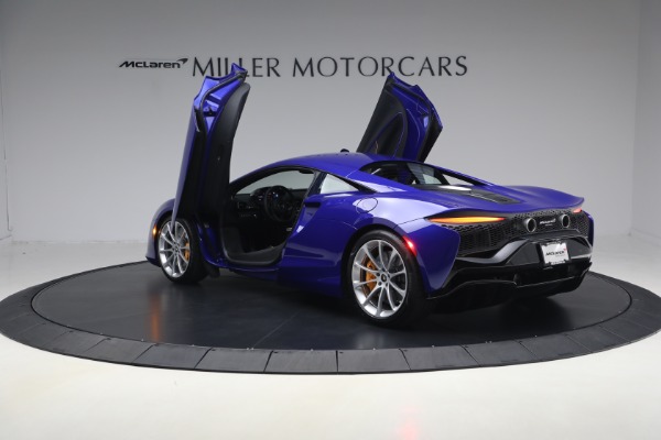 Used 2024 McLaren Artura Vision for sale $193,900 at Bentley Greenwich in Greenwich CT 06830 16