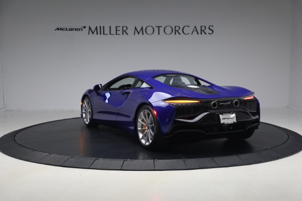 Used 2024 McLaren Artura Vision for sale $193,900 at Bentley Greenwich in Greenwich CT 06830 5