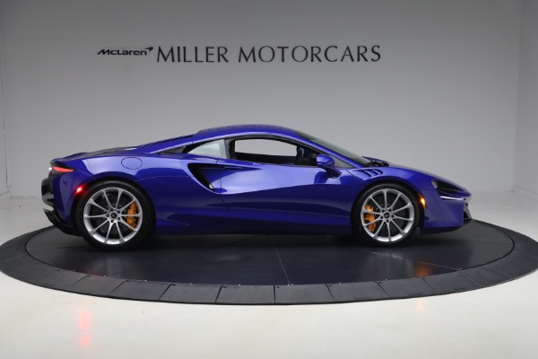 Used 2024 McLaren Artura Vision for sale $193,900 at Bentley Greenwich in Greenwich CT 06830 9