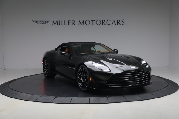 New 2026 Aston Martin Vanquish Volante for sale $581,800 at Bentley Greenwich in Greenwich CT 06830 23