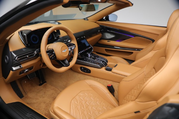 New 2026 Aston Martin Vanquish Volante for sale $581,800 at Bentley Greenwich in Greenwich CT 06830 25