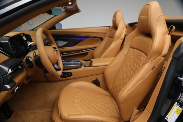 New 2026 Aston Martin Vanquish Volante for sale $581,800 at Bentley Greenwich in Greenwich CT 06830 26