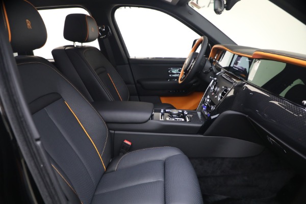 Used 2026 Rolls-Royce Black Badge Cullinan for sale $512,900 at Bentley Greenwich in Greenwich CT 06830 21